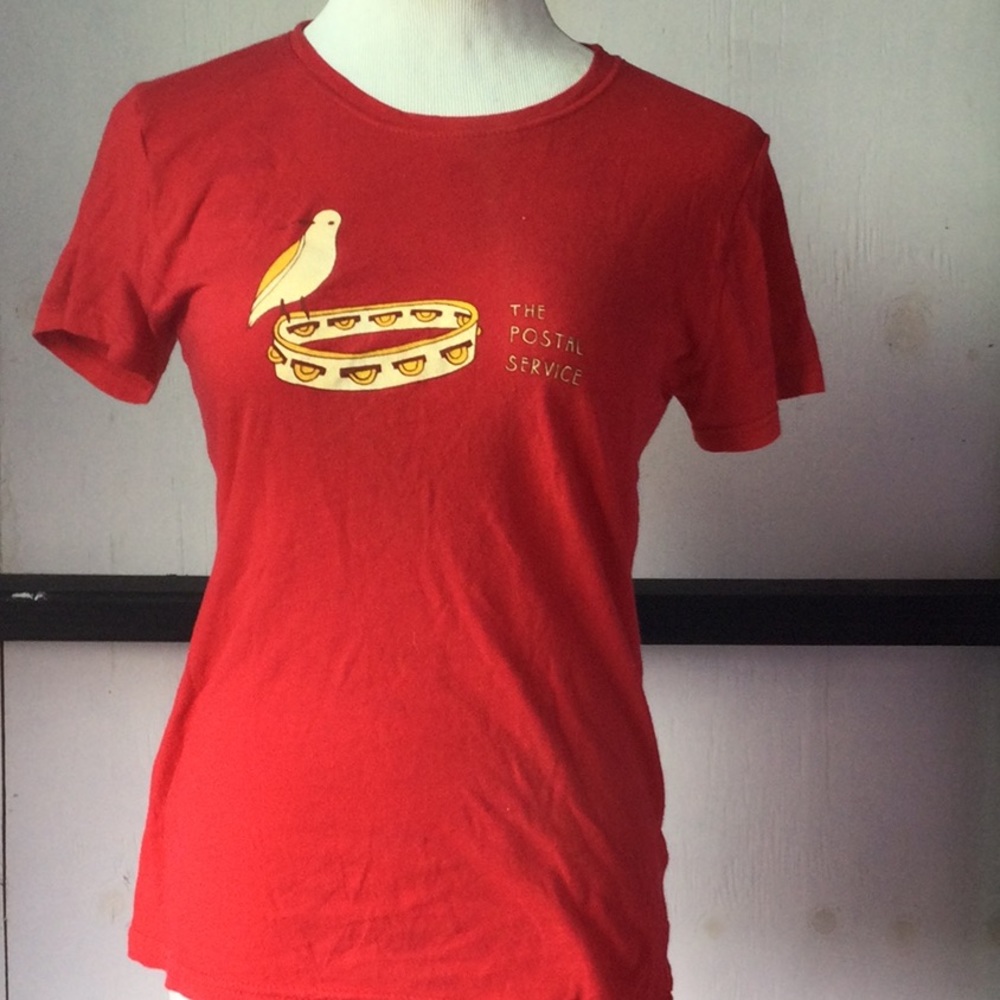 Vintage Cinder Block tee red designed graphic womens tee